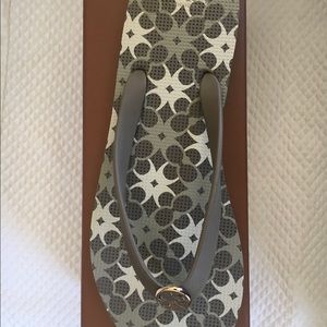 NWT COACH Alessa Signature Rubber Flip Flops